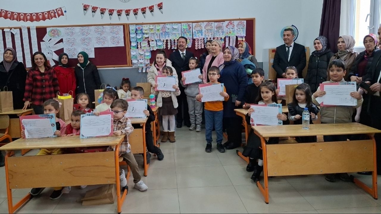 Beypazarı’nda Binlerce Öğrenci Karne Heyecanı Yaşadı