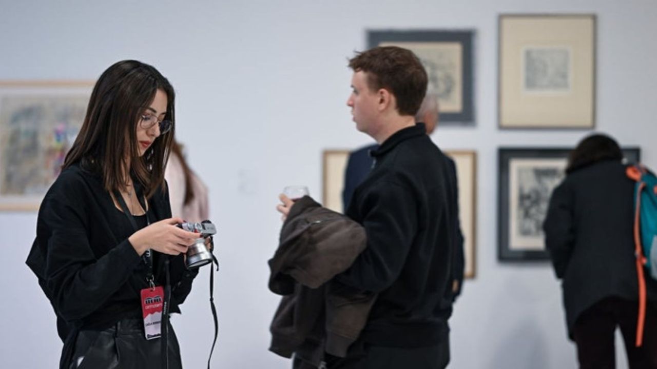 Ressam Ergin İnan’ın 60 Yıllık Sanat Yolculuğu CerModern’de