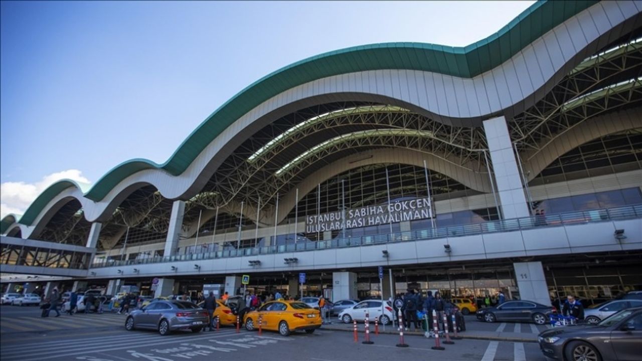 İstanbul’daki Olumsuz Hava Koşulları Sabiha Gökçen Uçuşlarını Vurdu