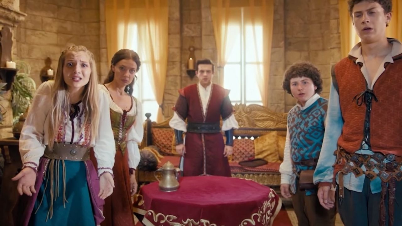 'Kardeş Takımı 3' Gişeyi Salladı! 5 Günde 100 Bini Aşkın Seyirci