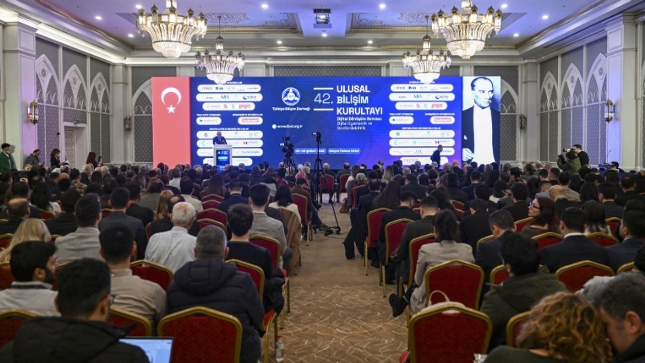 Ankara’da 42. Ulusal Bilişim Kurultayı Gerçekleştirildi