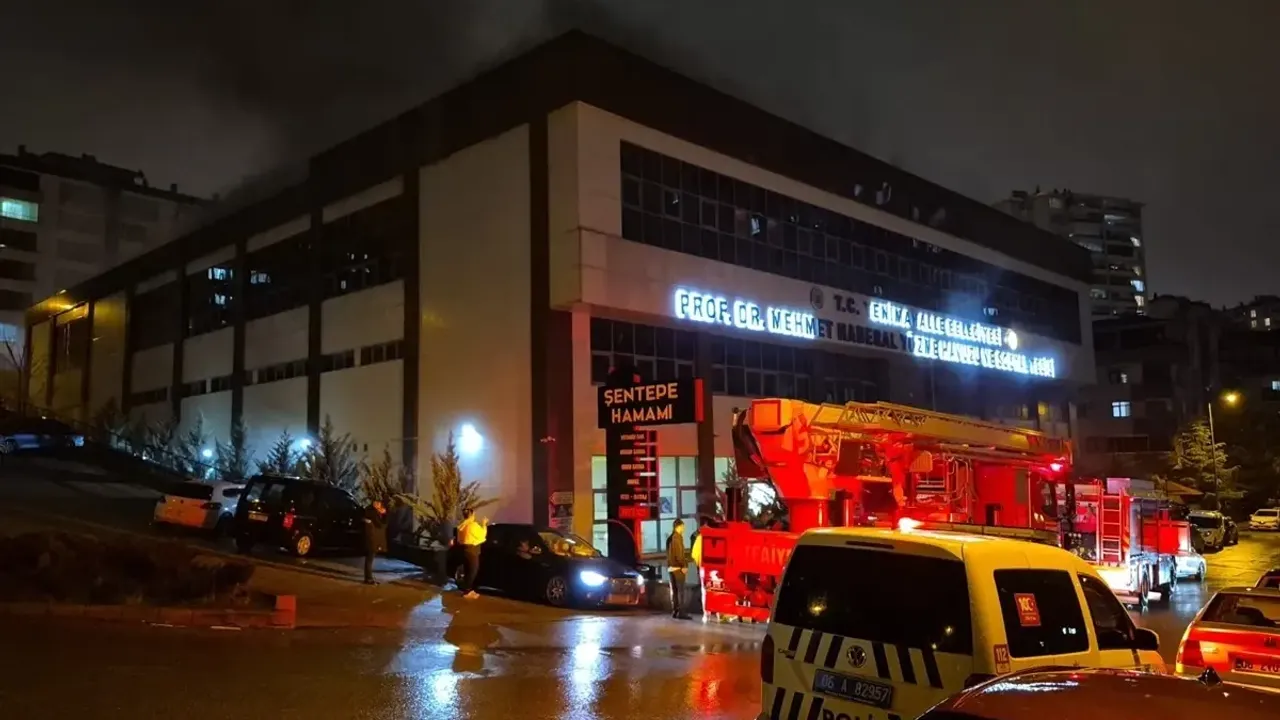 Başkentte Korkutan Yangın: Sosyal Tesisin Saunasından Alevler Yükseldi