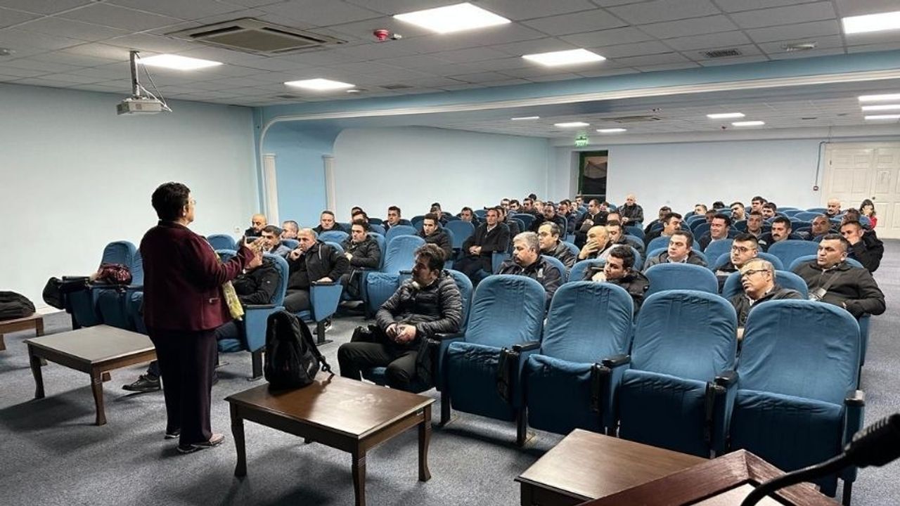 Ankara'da EGO Şoförlerine Halkla İlişkiler ve Stres Eğitimi