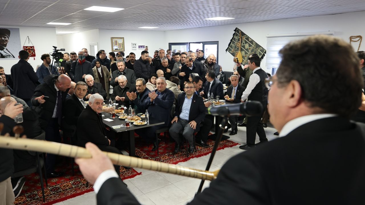 Keçiören'de Âşıklar Kıraathanesi Açıldı