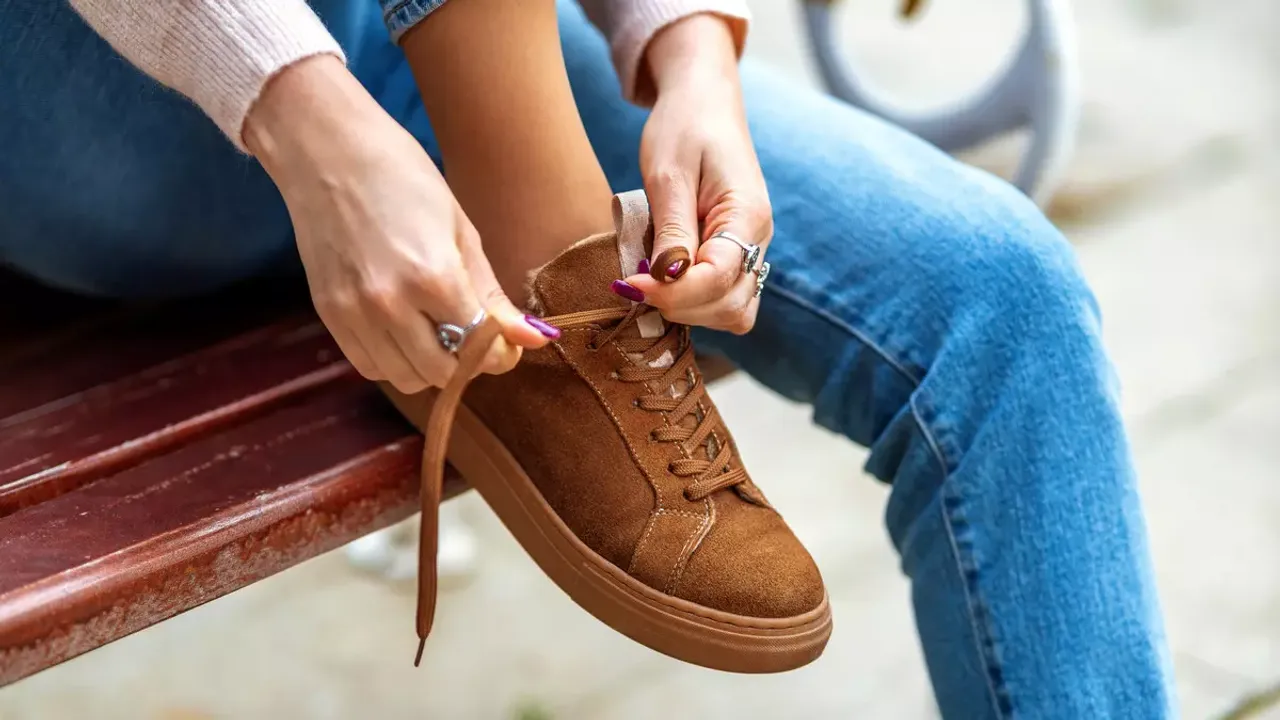 Ayakkabı Bağcıkları Neden Kendi Kendine Çözülür?
