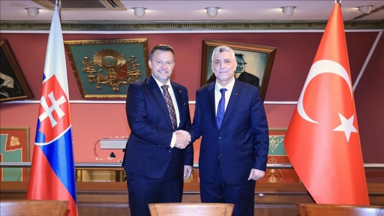 Bakan Bolat, İstanbul’da Slovakya ile Dev İş Birliğini Duyurdu