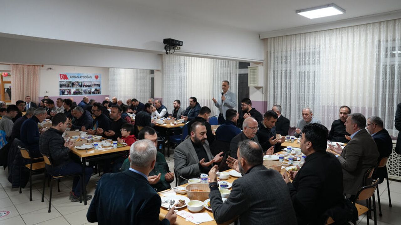 Baki Demirbaş Çubuk Anadolu İmam Hatip Lisesi Öğrencileriyle İftarda Buluştu