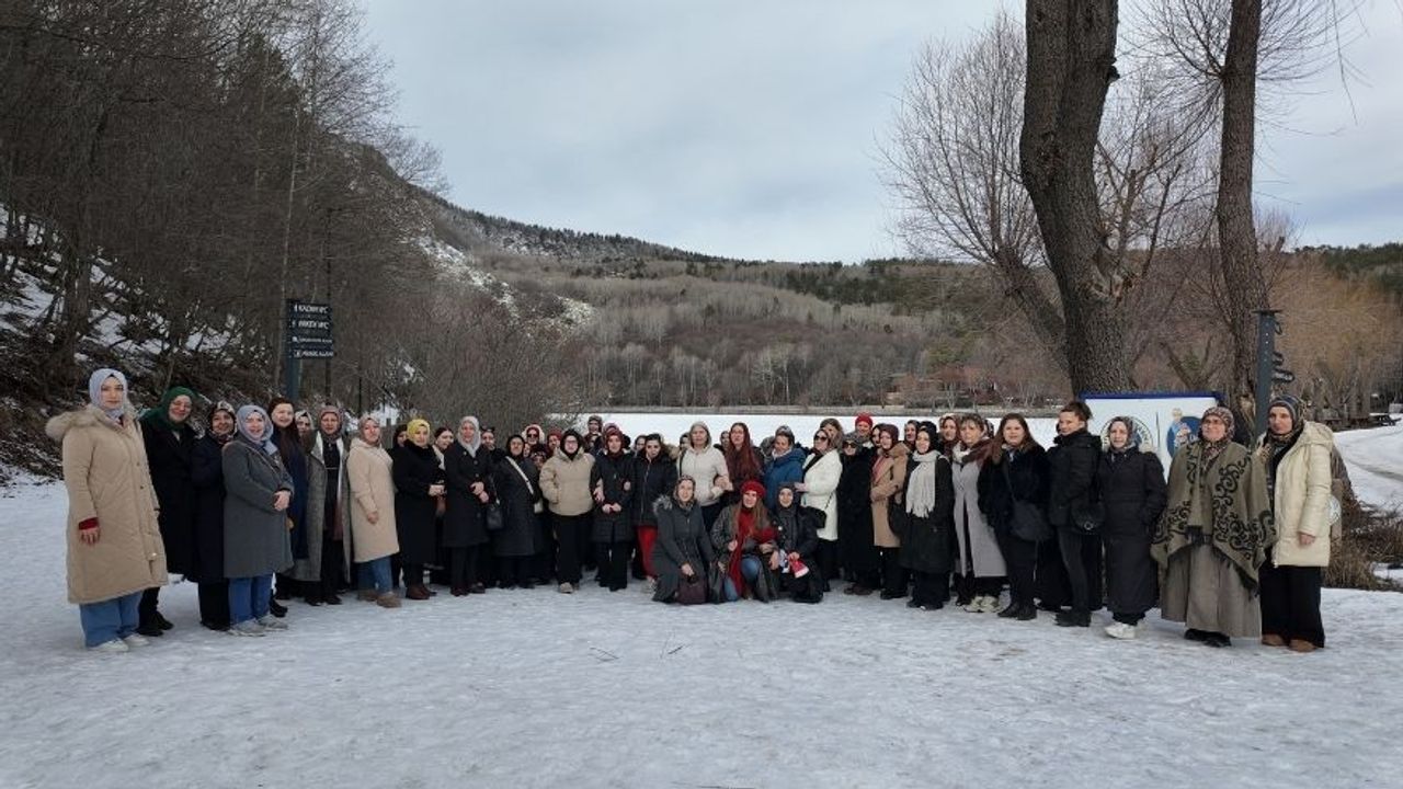 Çubuklu Kadın Kursiyerlere Karagöl Gezisi Düzenlendi