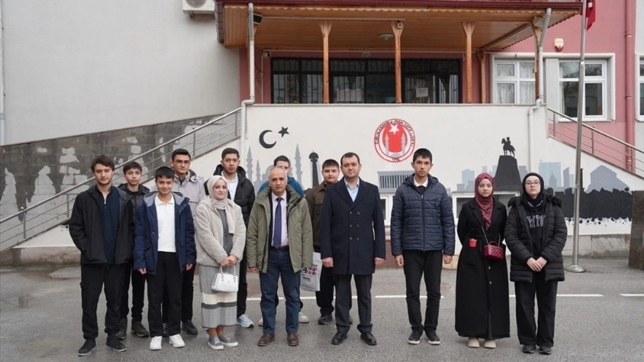 Çubukta Ramazan Öncesi Veresiye Defterleri Bir Bir Kapatıldı