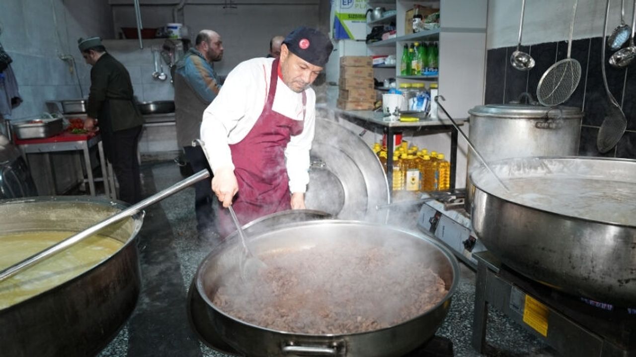 Çubuk'ta Dayanışma Kazanı Kaynıyor: İhtiyaç Sahibi Kalmayacak