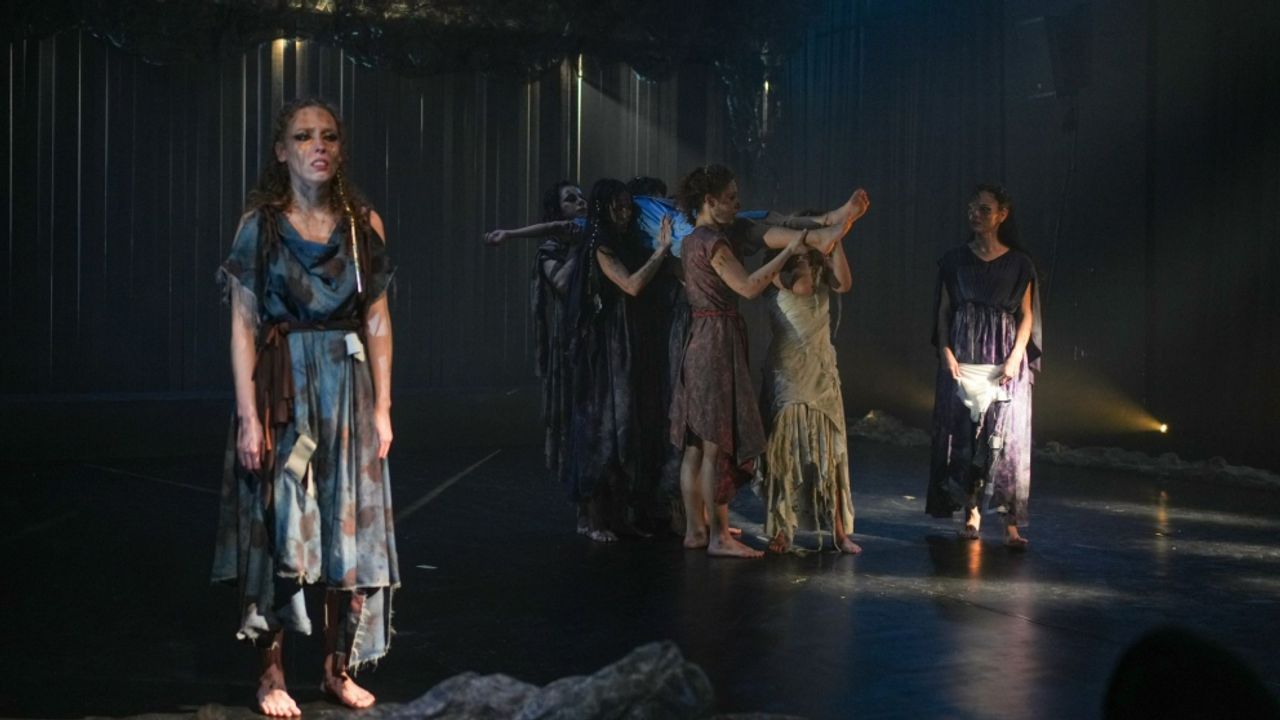 Etimesgut’ta Prömiyer: Erdal Beşikcioğlu ve Kent Tiyatrosu’ndan "Bir Troya Hikayesi"