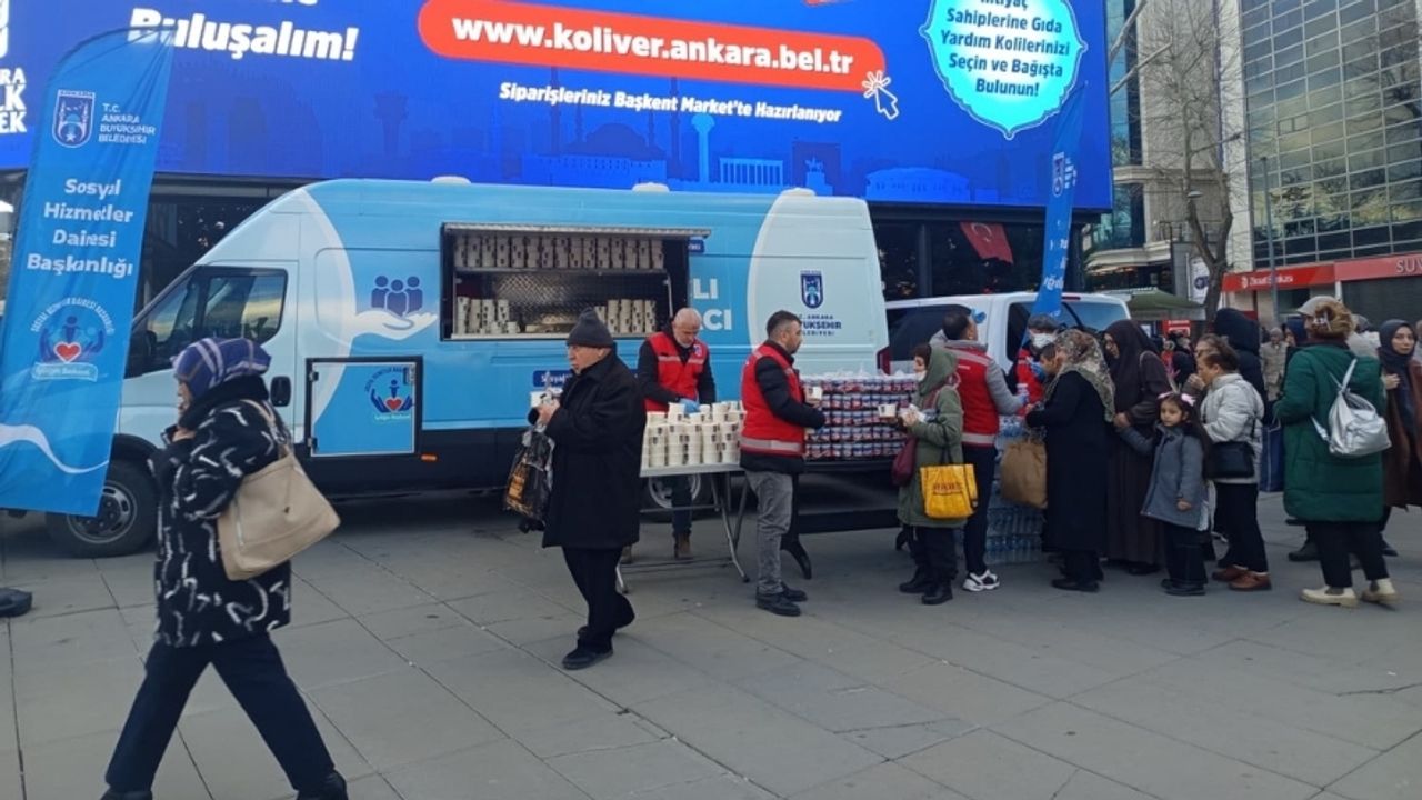 Güvenpark’ta İftarda Ücretsiz Sıcak Yemek ve Çorba Dağıtımı