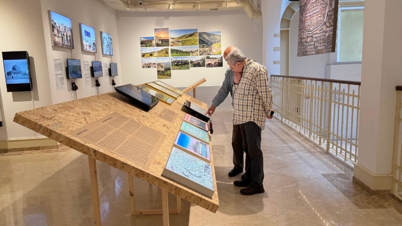 Ankara’da Geçmişten Bugüne ‘Kuşbakışı Filistin’ Sergisi Açıldı