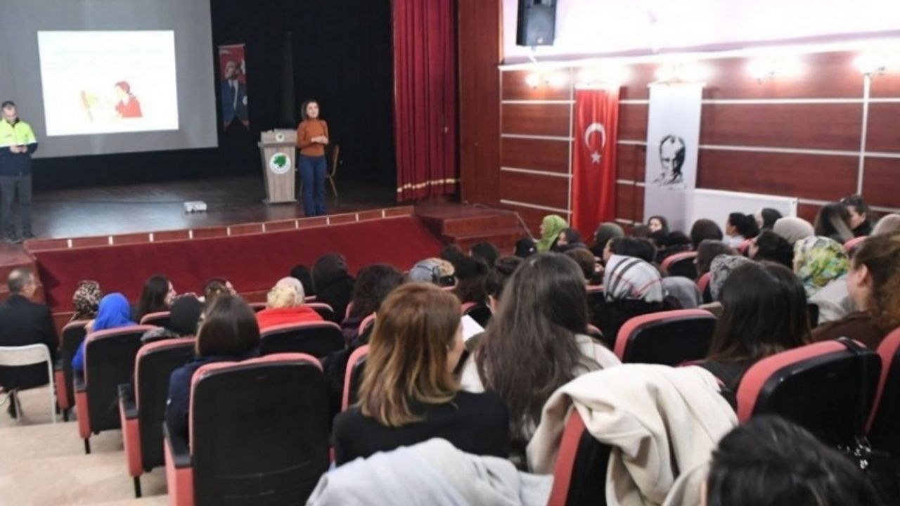 Mamak Belediyesinden Kreş Eğitmenlerine Kapsamlı Eğitim