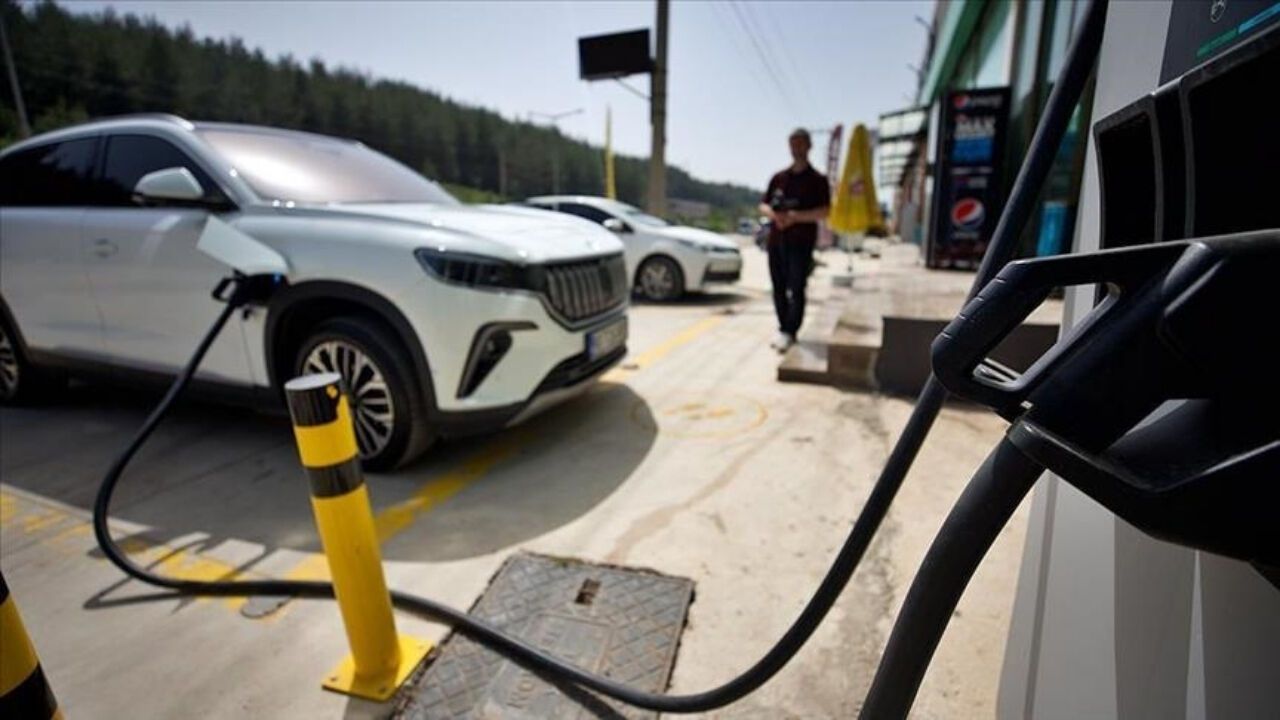 Şarj İstasyonlarında Dev Sıçrama: Sayı Bir Yılda Üç Katına Çıktı