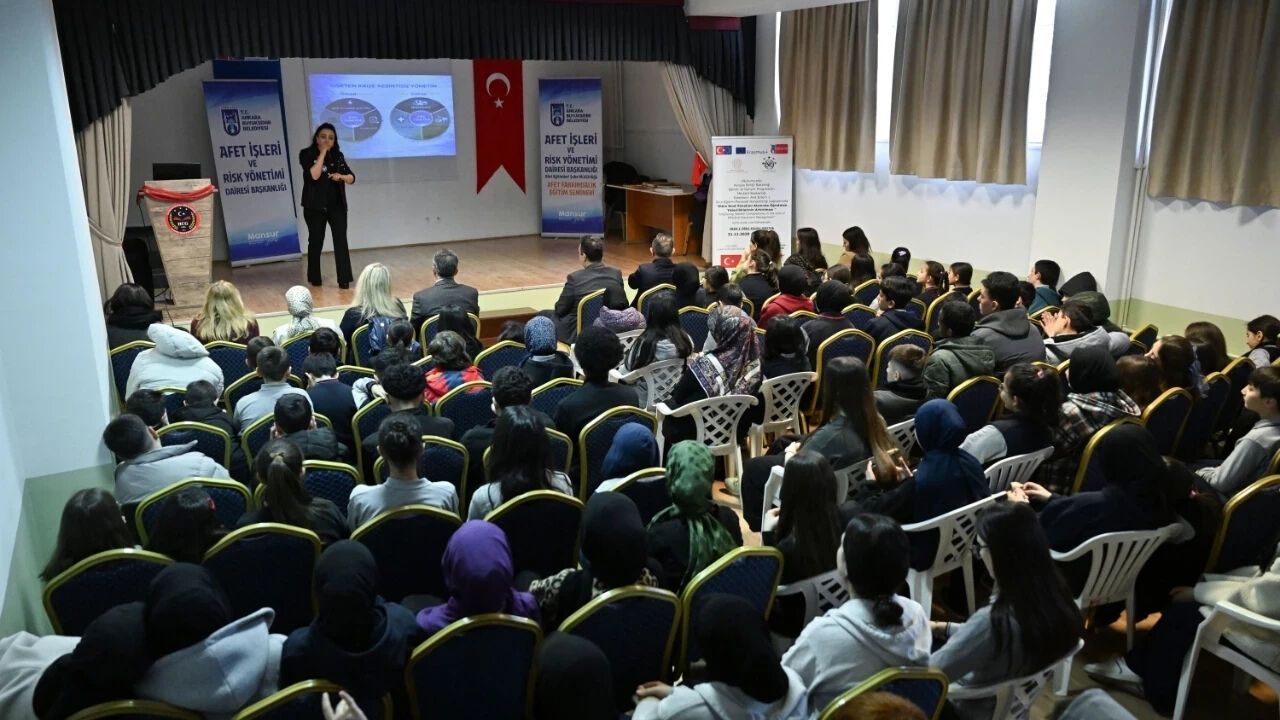 ABB'den Çankaya'da Afet Eğitimi: 150 Genç Sertifika Aldı