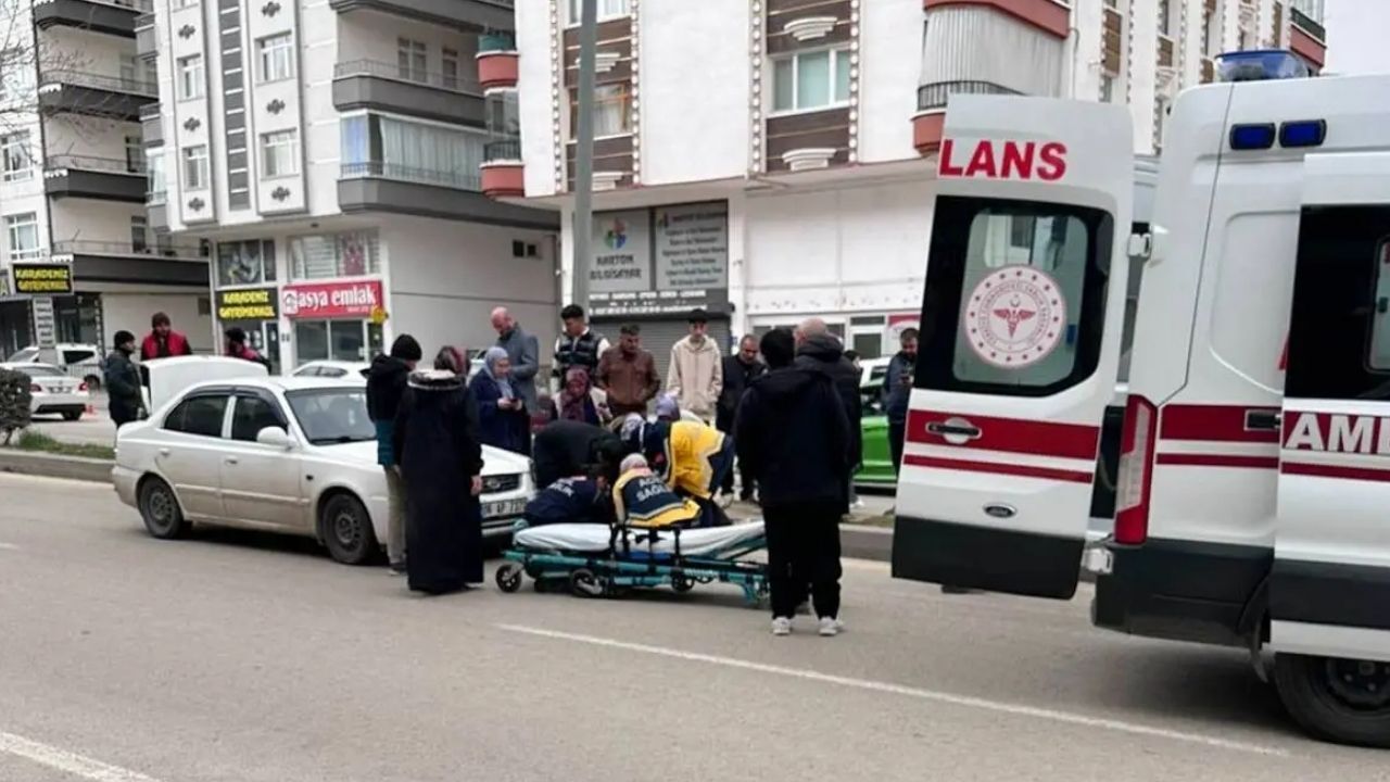Akyurt'ta Karşıdan Karşıya Geçen Yayaya Otomobil Çarptı