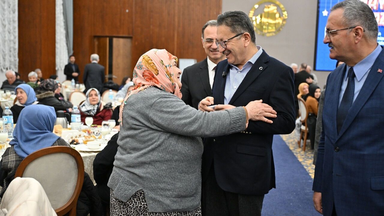 Altındağ’da Ramazan Boyunca 10 Bin Kişi Aynı Sofrada Buluştu