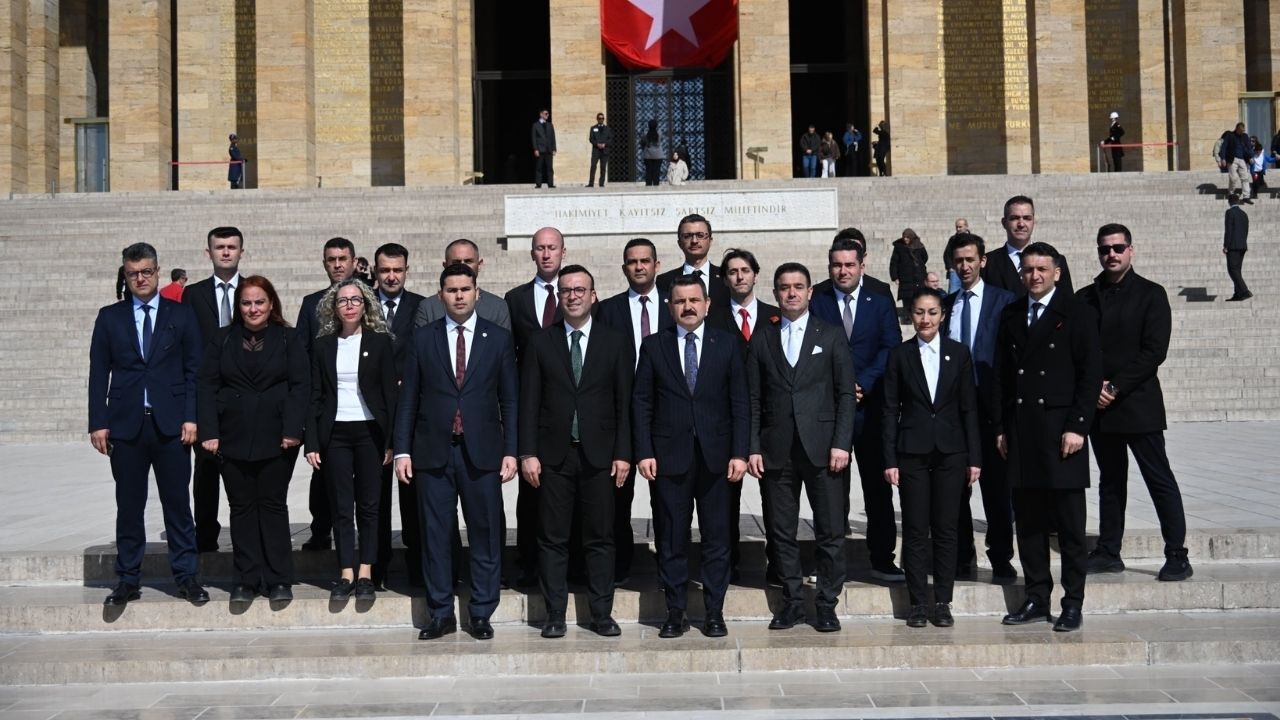Çanakkale Tarihi Alan Başkanlığı Heyeti Anıtkabir’i Ziyaret Etti