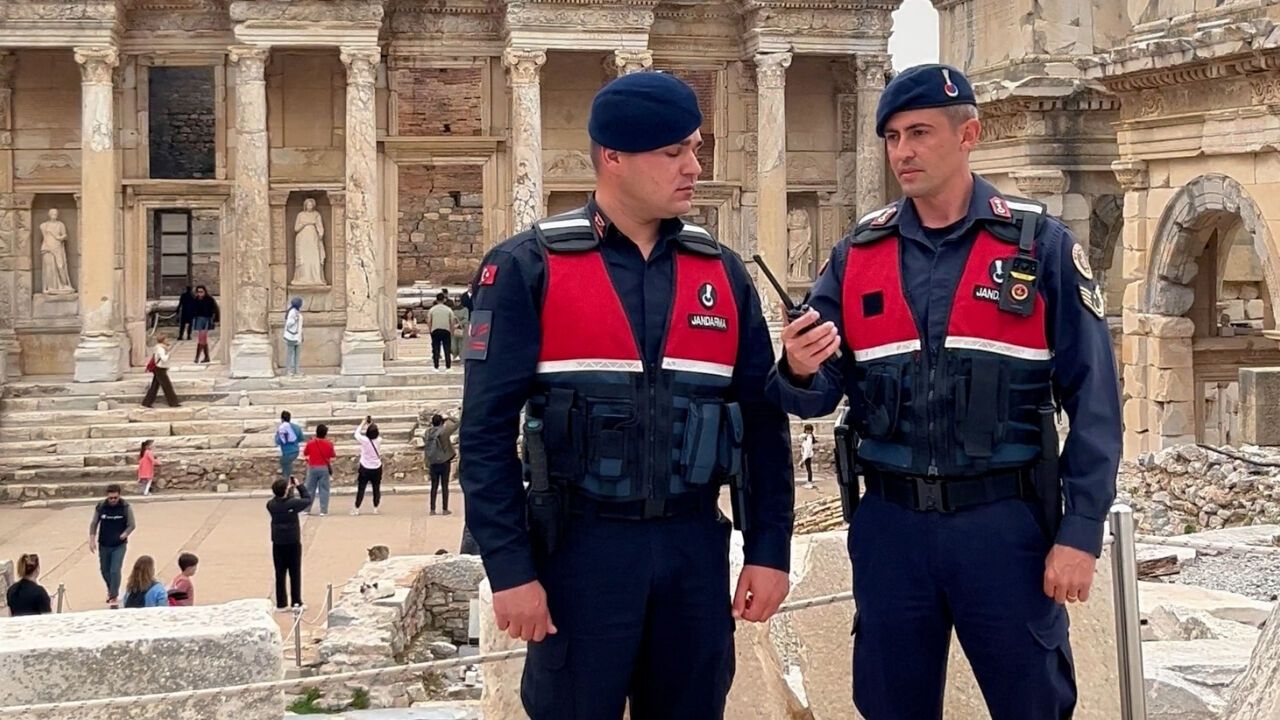 Bakan Çiftçi Bayramı Telsiz Mesajıyla Kutladı