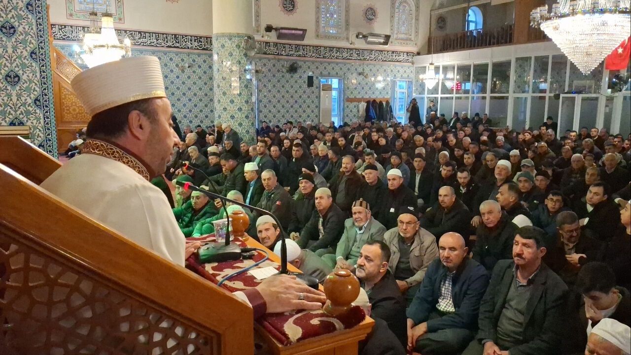 Beypazarı’nda Vatandaşlar Bayram Namazında Buluştu