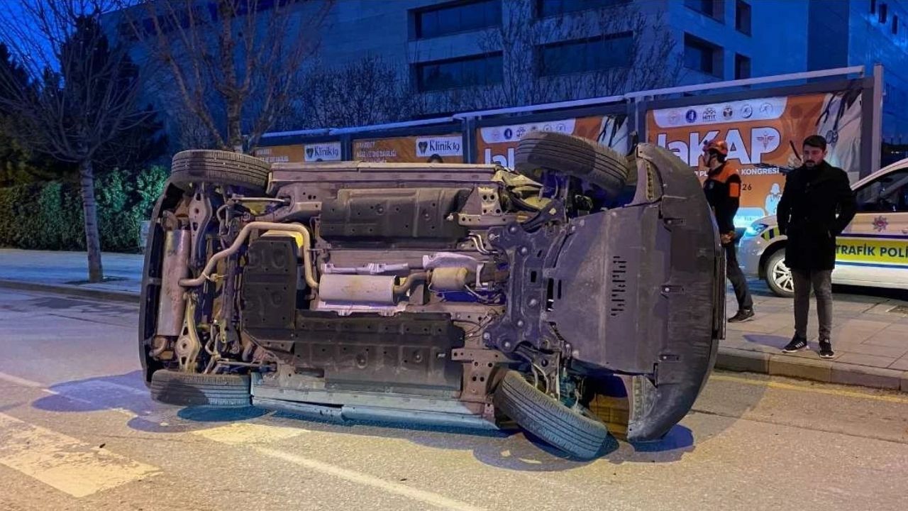 Çorum'da Feci Kaza: Cip Yan Yattı, Sürücü Hastaneyi Reddetti