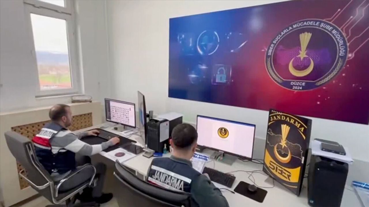 Jandarmadan Dolandırıcılara Darbe: 5,3 Milyar Liralık Hesap Hareketi ve 118 Gözaltı