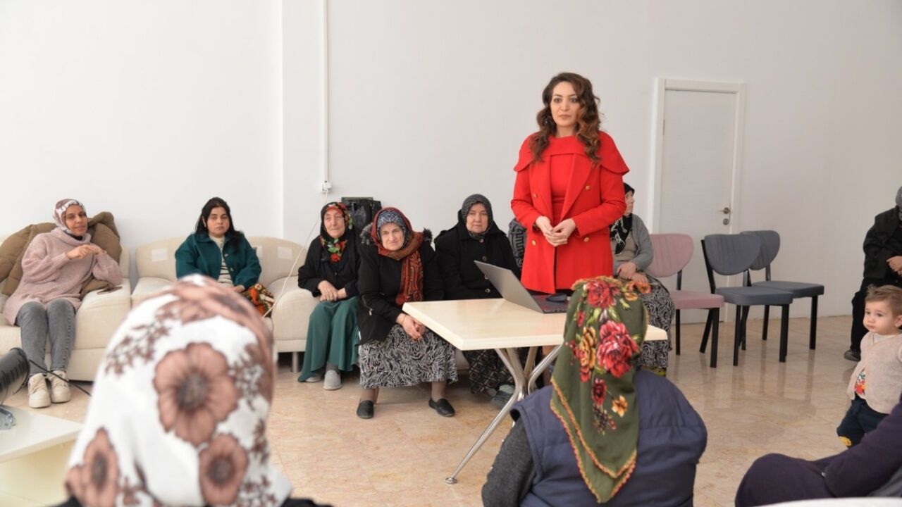 Kahramankazan’da ‘Kadının Gücü’ Semineri