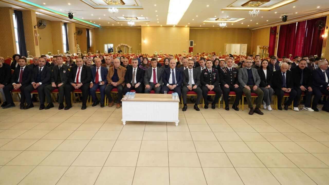 Kızılcahamam’da Protokol ve İlçe Sakinleri Bayramlaştı