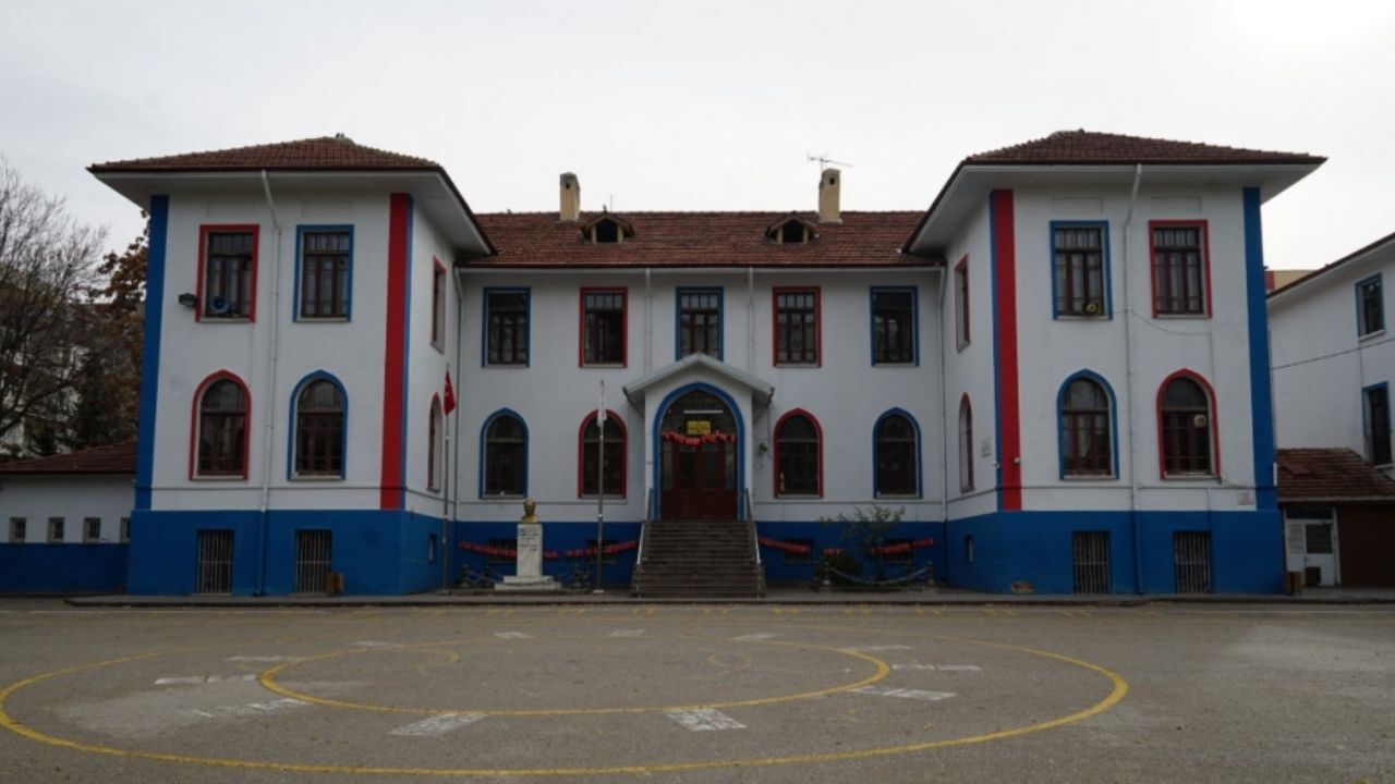Ankara Mimar Kemal Ortaokulu Kapatılıyor mu? İl Milli Eğitim Açıkladı
