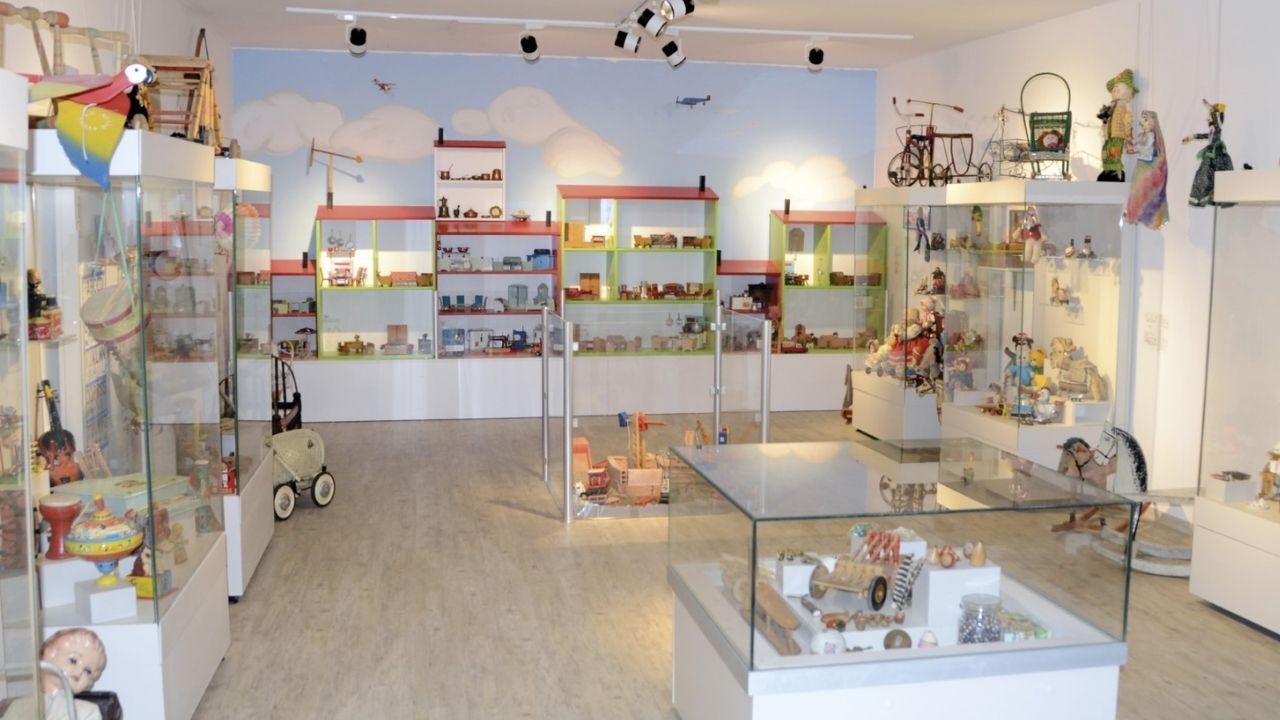 Ankara Üniversitesi Oyuncak Müzesi