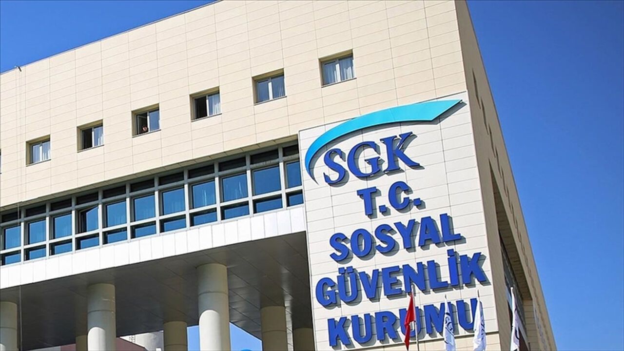 SGK, 2021-2025 Yıllarında 650 Bin Kişinin Emekliliğini İptal Etti mi?