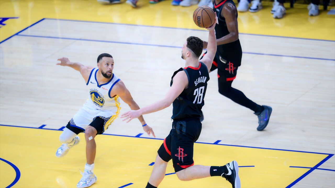 Alperen Şengün Son Saniyede Warriors'ı Yıktı, Rockets Seriyi 6’ya Çıkardı