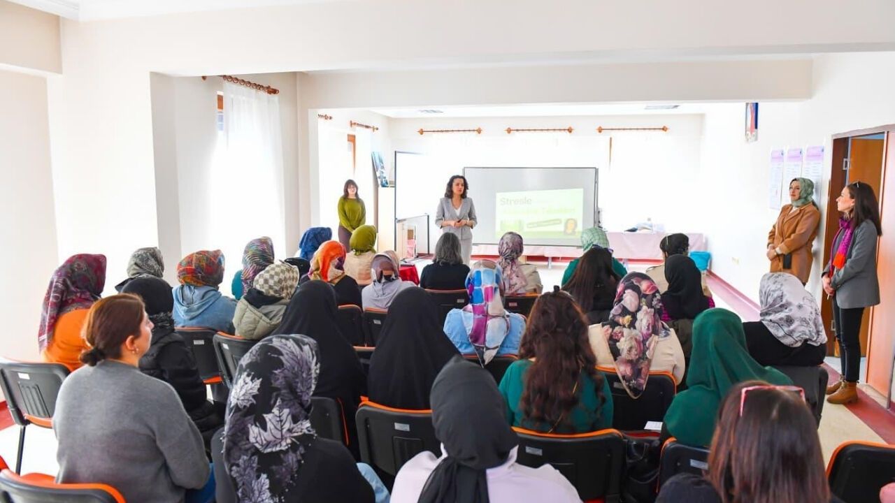 Altındağlı Kadınlar Stres ve Şiddetle Mücadeleyi Öğreniyor