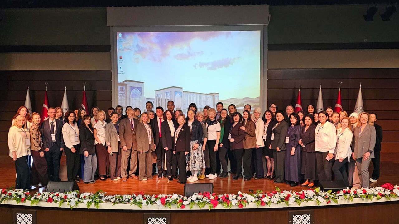 Ankara'da Rusça Öğretiminin Geleceği Masaya Yatırıldı