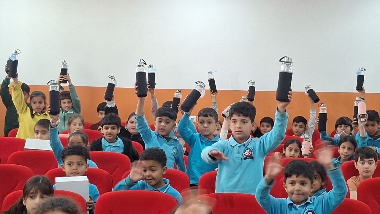 Beypazarı'nda Öğrencilere Spor Malzemesi Desteği