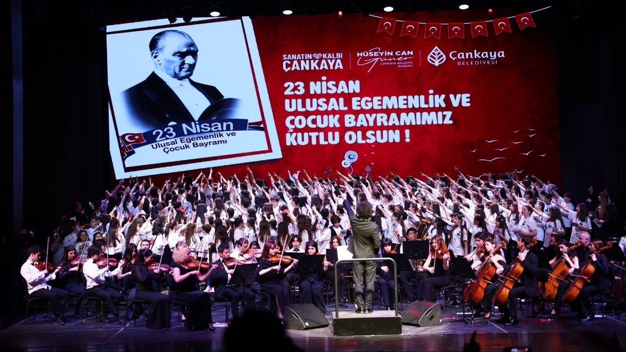 Çankaya’da 23 Nisan Coşkusu Sokaklara Taştı
