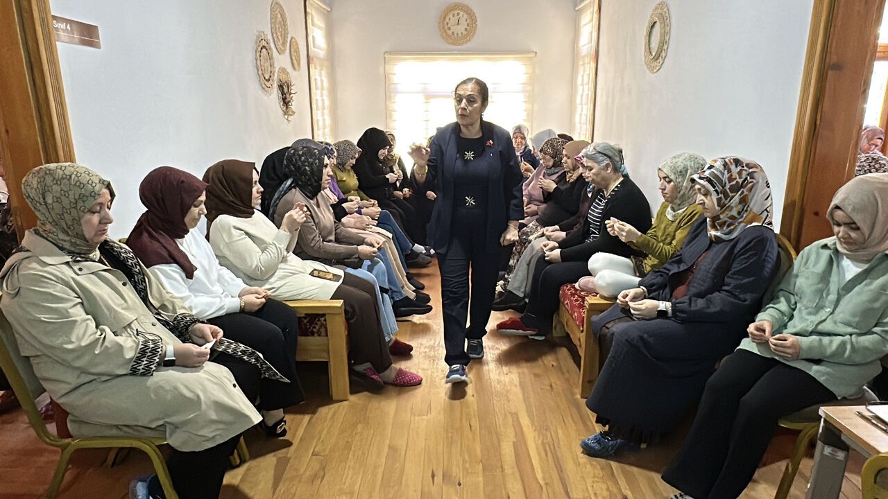 Çubuklu Kadınlar "Aile İçi İletişim Eğitimi"nden Geçti