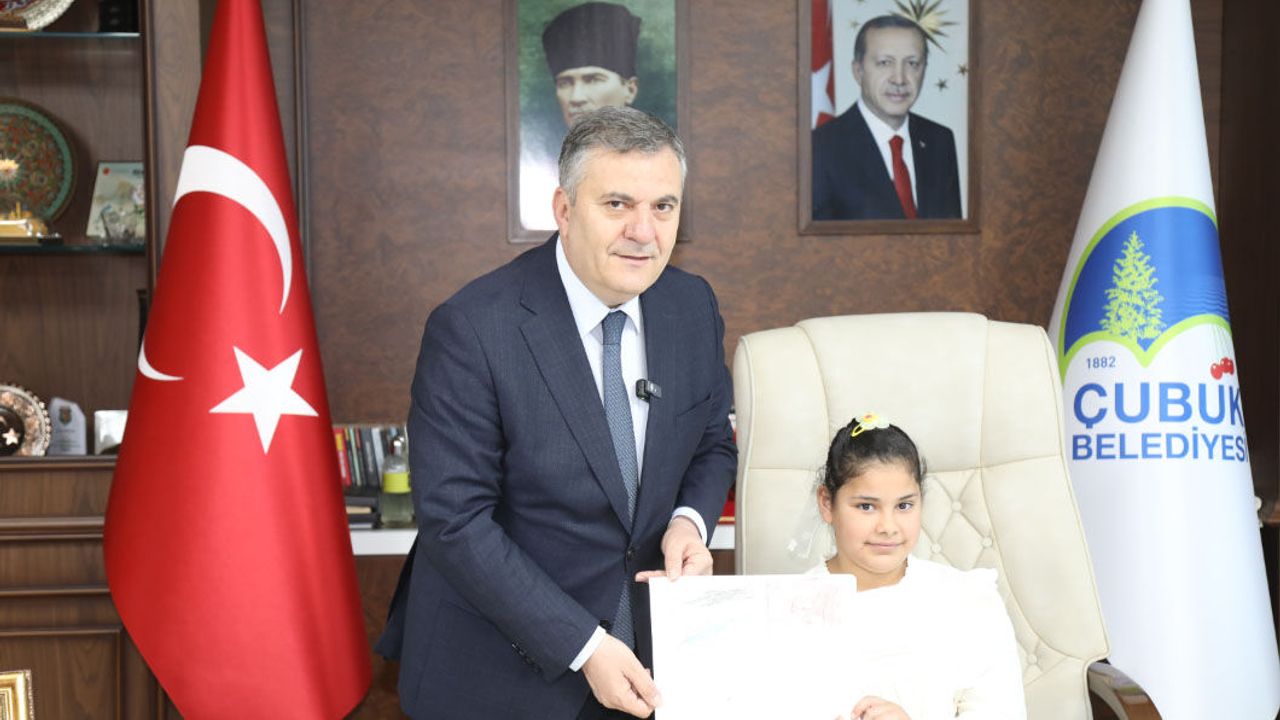 Çubuk’ta 23 Nisan Coşkusu: Koltuğu Devralan Küçük Başkan Talimatı Verdi