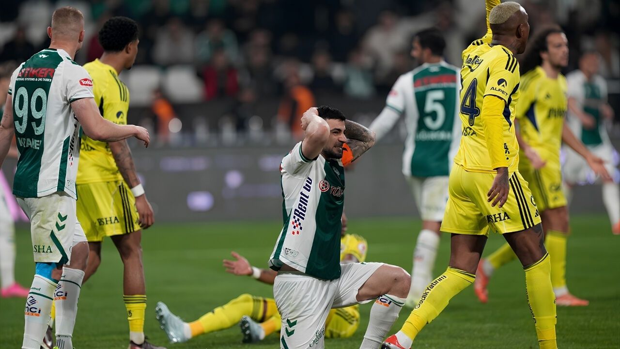 Konyaspor-Fenerbahçe Maçı 9 Reytingi Aştı, Zirvede Yer Aldı