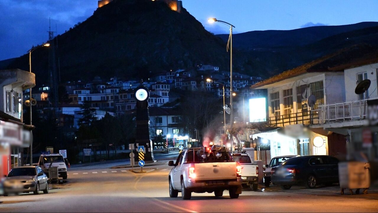 Kalecik Belediyesi'nden Sivrisinek ve Haşerelere Karşı İlaçlama