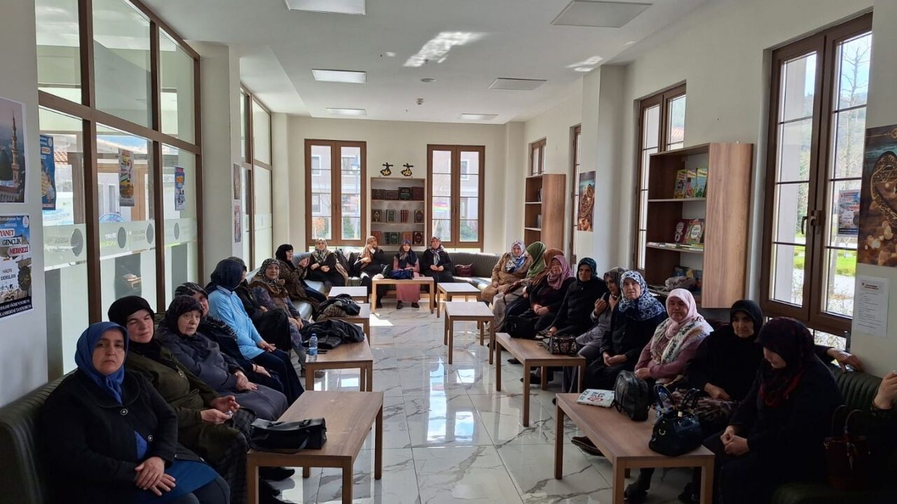 Kızılcahamamlı Kadınlar Millet Bahçesi'nde Buluştu