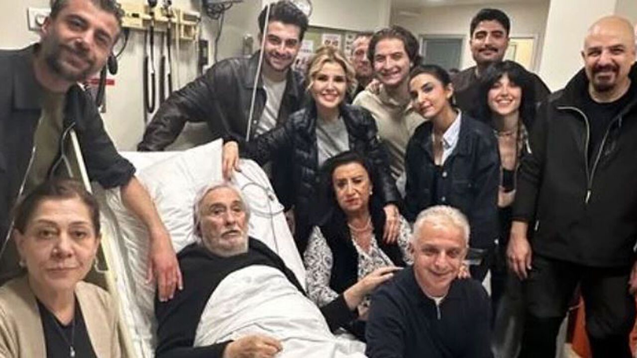 Müjdat Gezen’i 'Gırgıriye Müzikali'nde Üzen Gelişme, Hastaneye Kaldırıldı