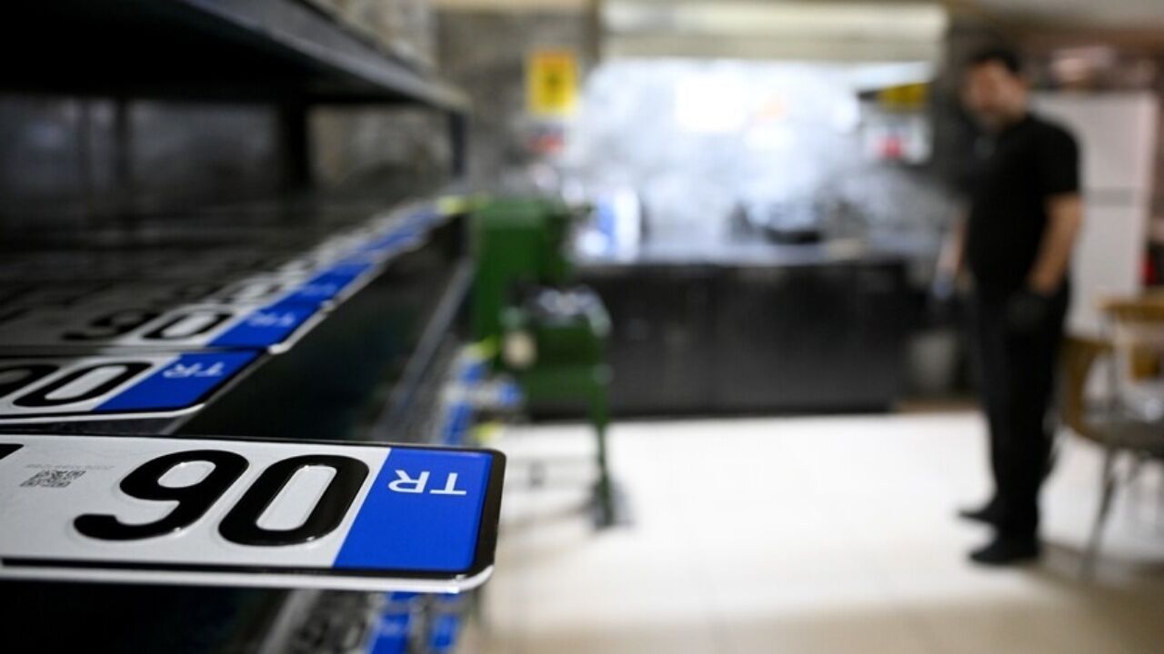 Standartlara Aykırı Basılan Plakalar Ücretsiz Değiştirilecek