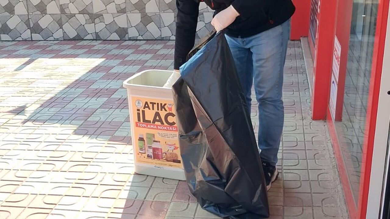 Pursaklar’da İlaç Atıkları Doğaya Değil, Geri Dönüşüme Gidiyor