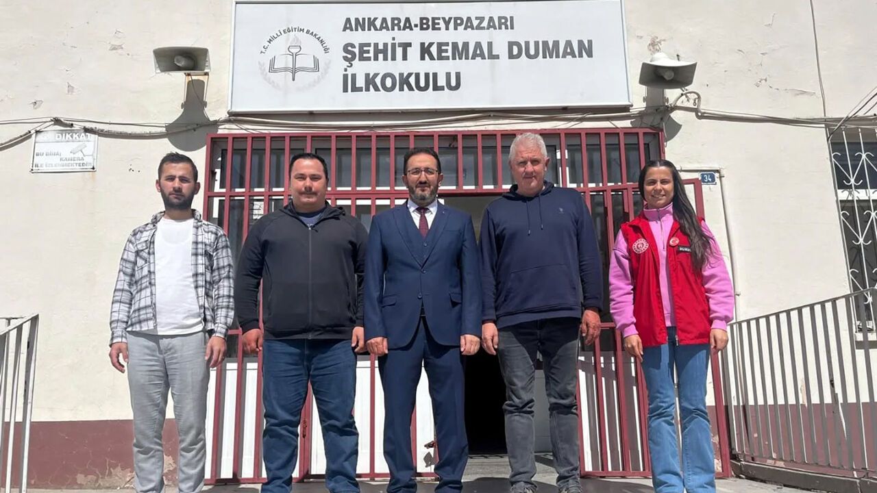 Beypazarı’nda Minik Sporculara Destek: Dört Okulun Spor Malzemeleri Yenilendi