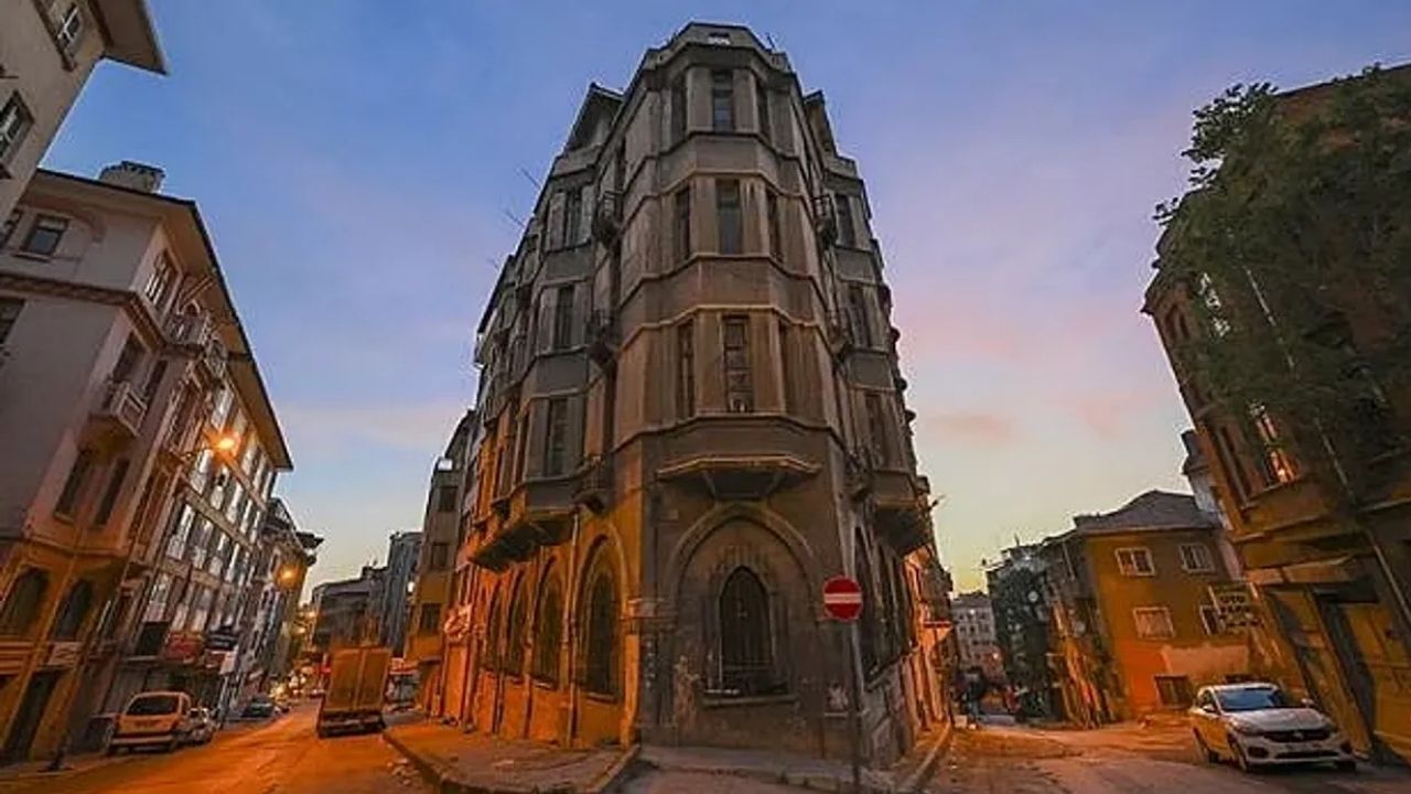Ankara’nın İlk Asansörlü ve Kaloriferli Apartmanı: Nafiz Bey Apartmanı