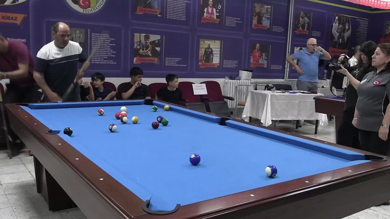 Gölbaşı'nda Kurumlar Arası Bilardo Heyecanı: Şampiyon Ramazan Kutlu Oldu
