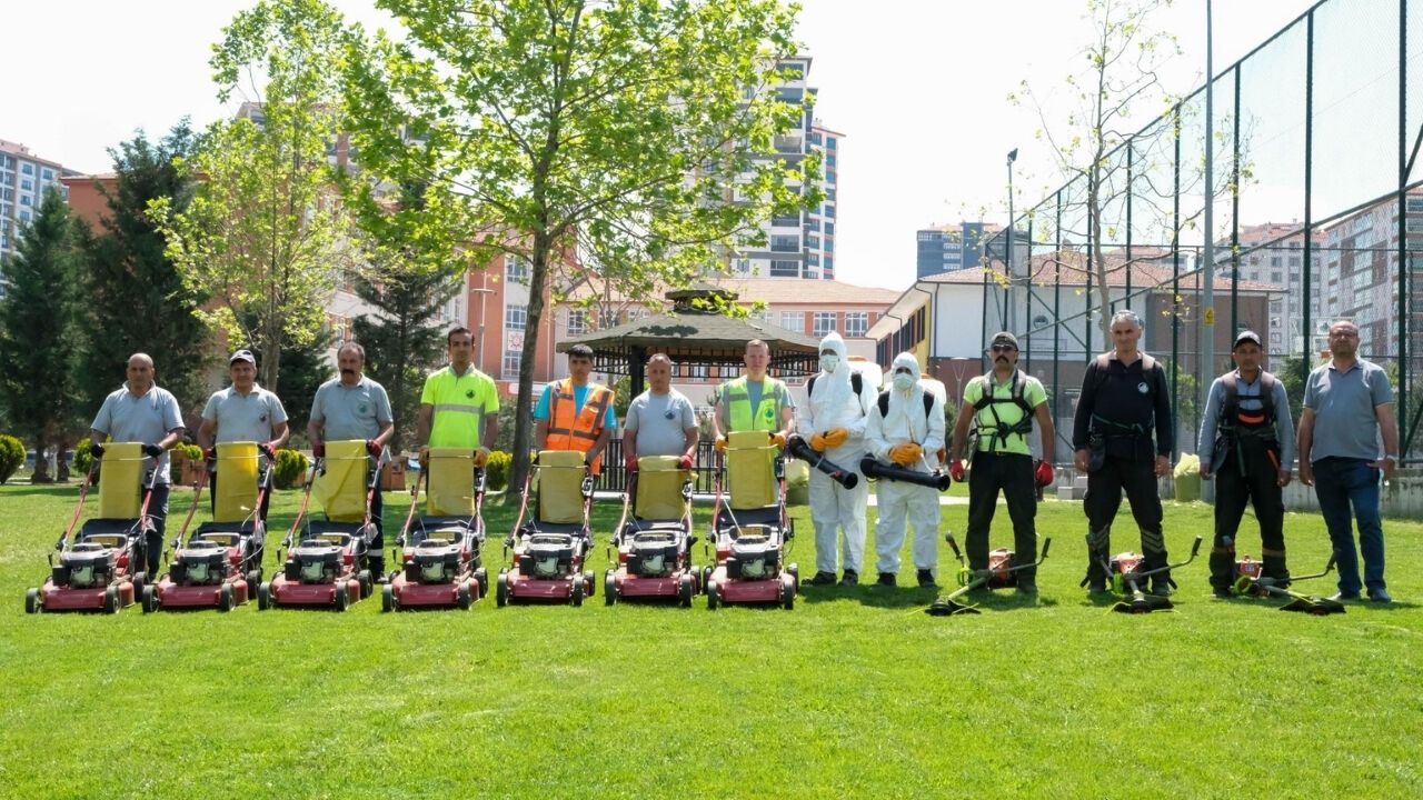 Altındağ'da Parklar Yeni Döneme Eksiksiz Hazırlanıyor