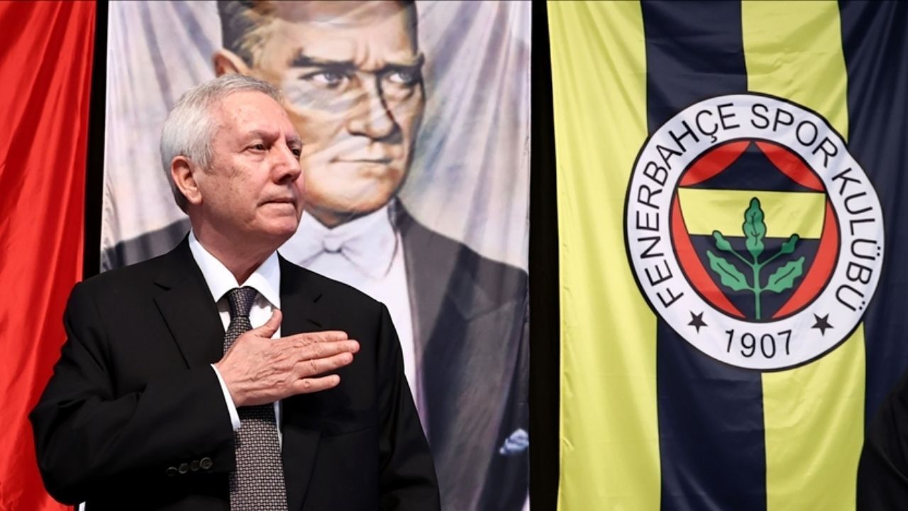 Fenerbahçe’de Yeni Teknik Direktör Bugün Açıklanıyor